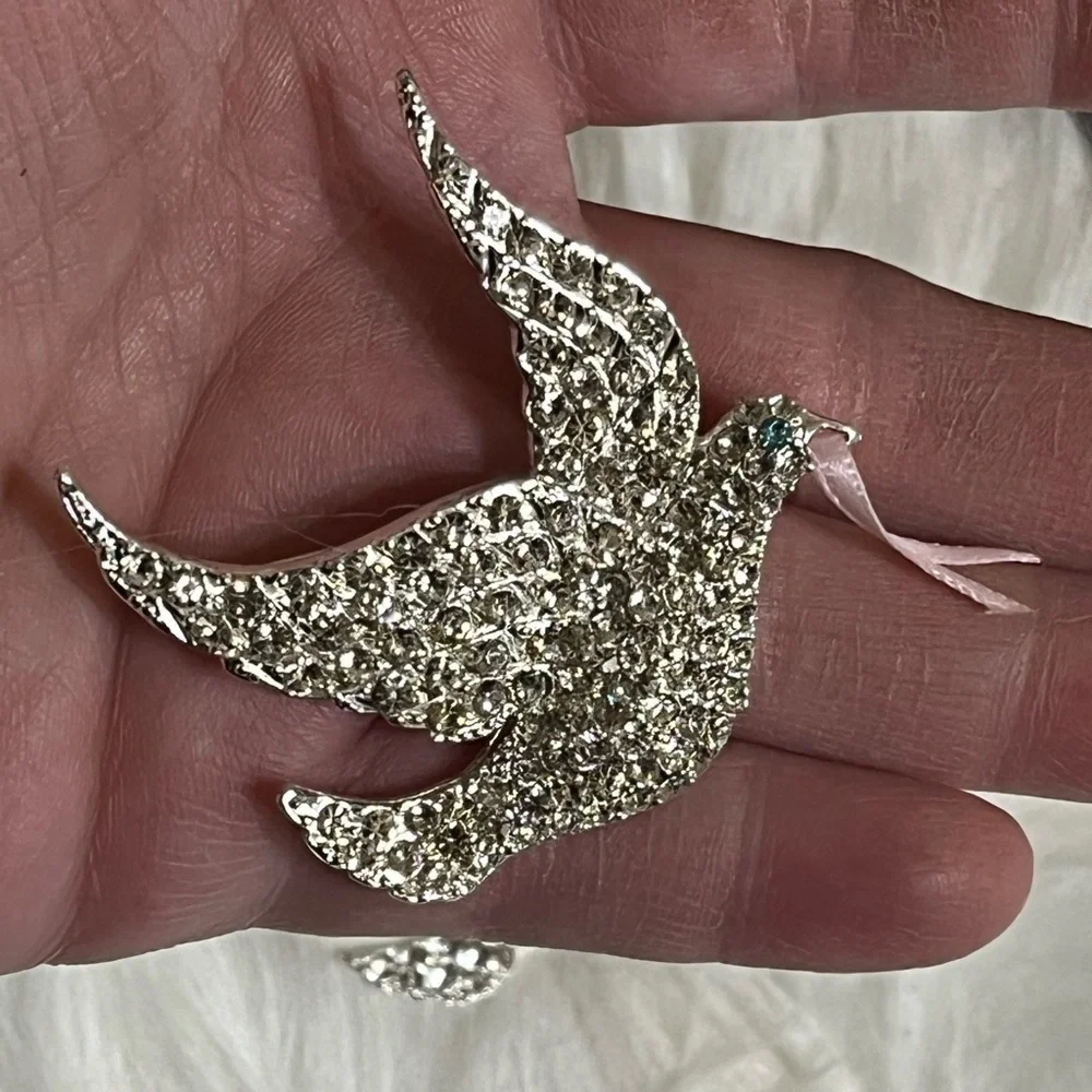 Paloma Blanca Peace Doves Brooch